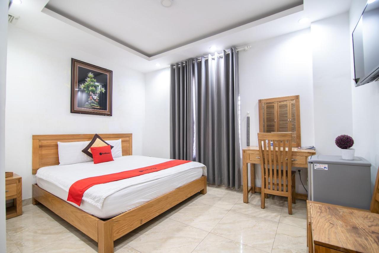 Reddoorz Plus New Sun Hotel مدينة هوشي منه المظهر الخارجي الصورة