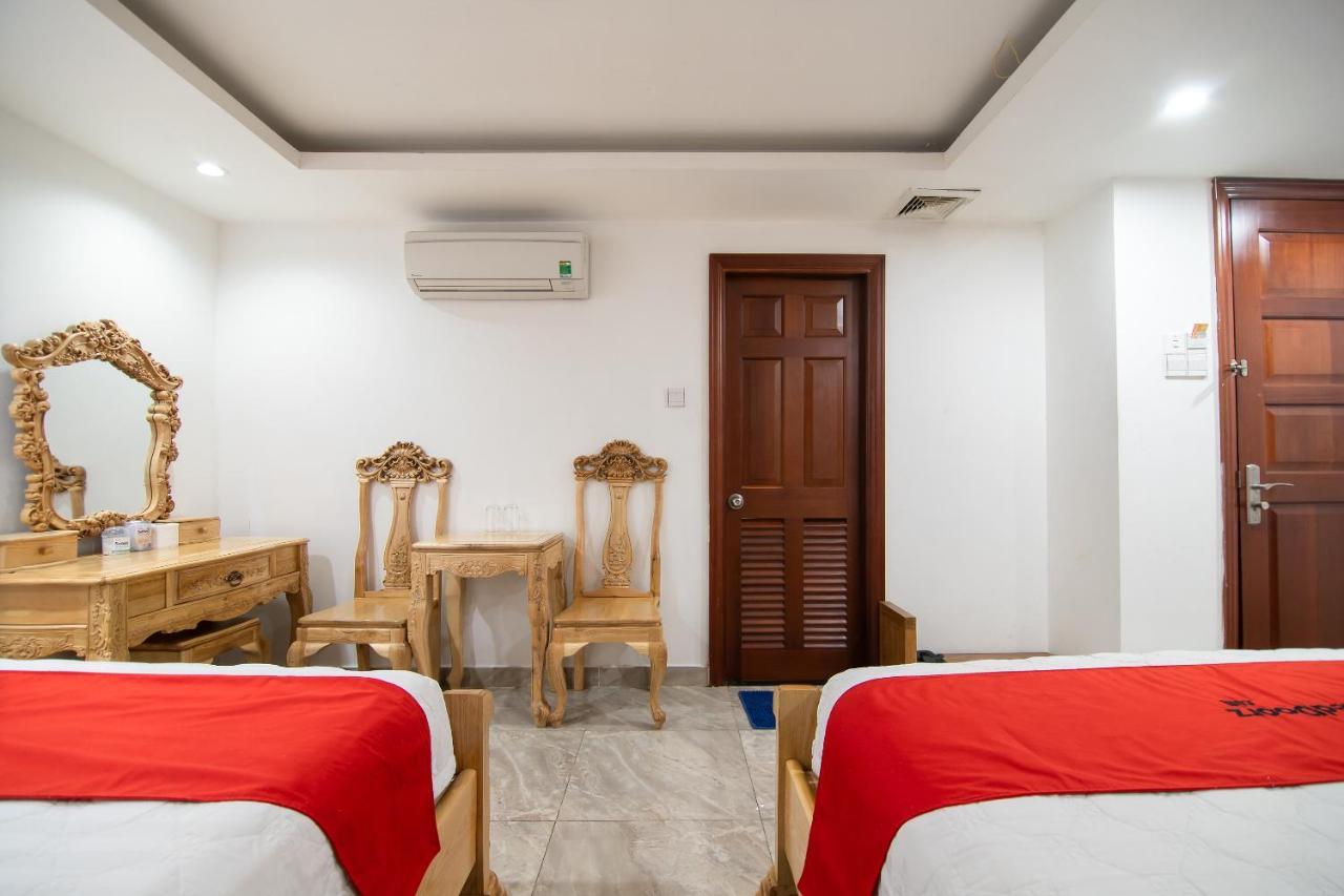 Reddoorz Plus New Sun Hotel مدينة هوشي منه المظهر الخارجي الصورة