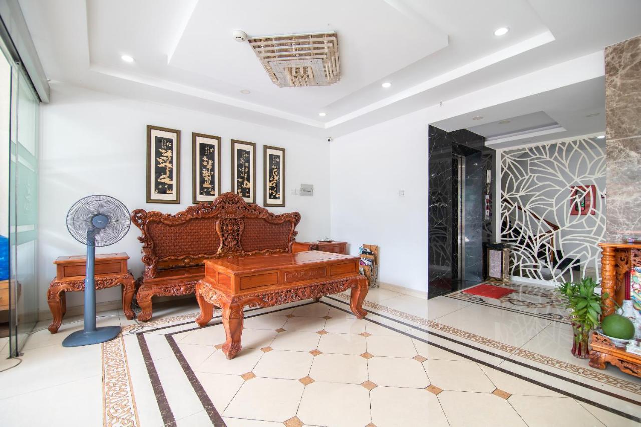 Reddoorz Plus New Sun Hotel مدينة هوشي منه المظهر الخارجي الصورة