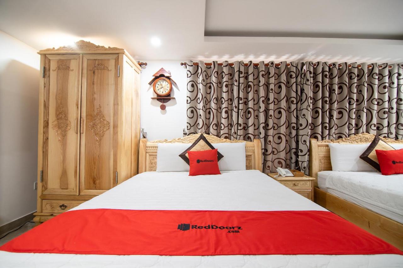 Reddoorz Plus New Sun Hotel مدينة هوشي منه المظهر الخارجي الصورة