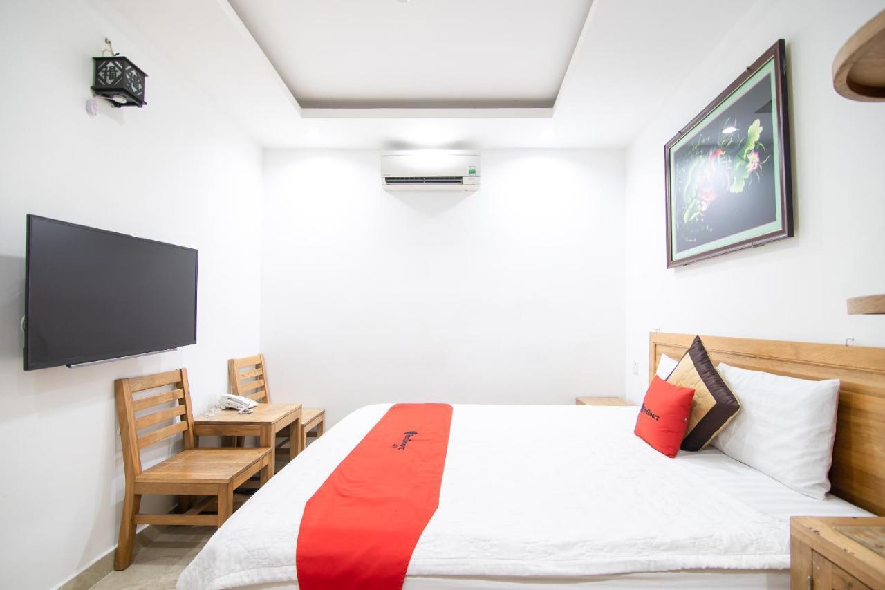 Reddoorz Plus New Sun Hotel مدينة هوشي منه المظهر الخارجي الصورة