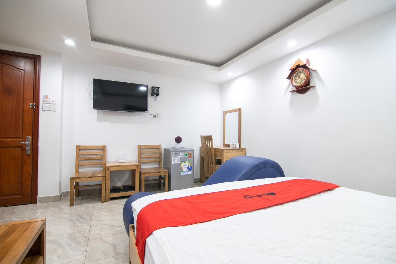 Reddoorz Plus New Sun Hotel مدينة هوشي منه المظهر الخارجي الصورة