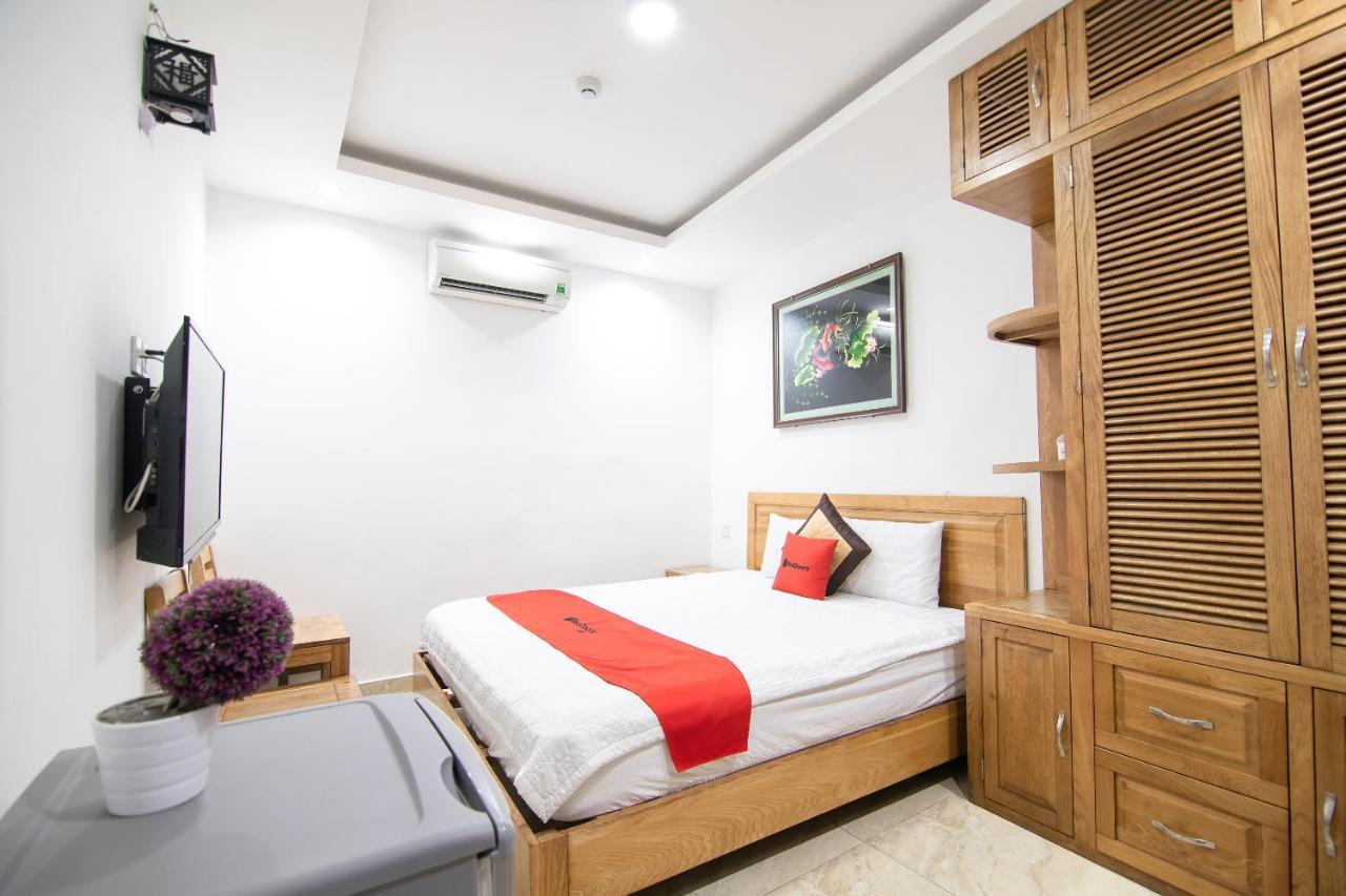 Reddoorz Plus New Sun Hotel مدينة هوشي منه المظهر الخارجي الصورة