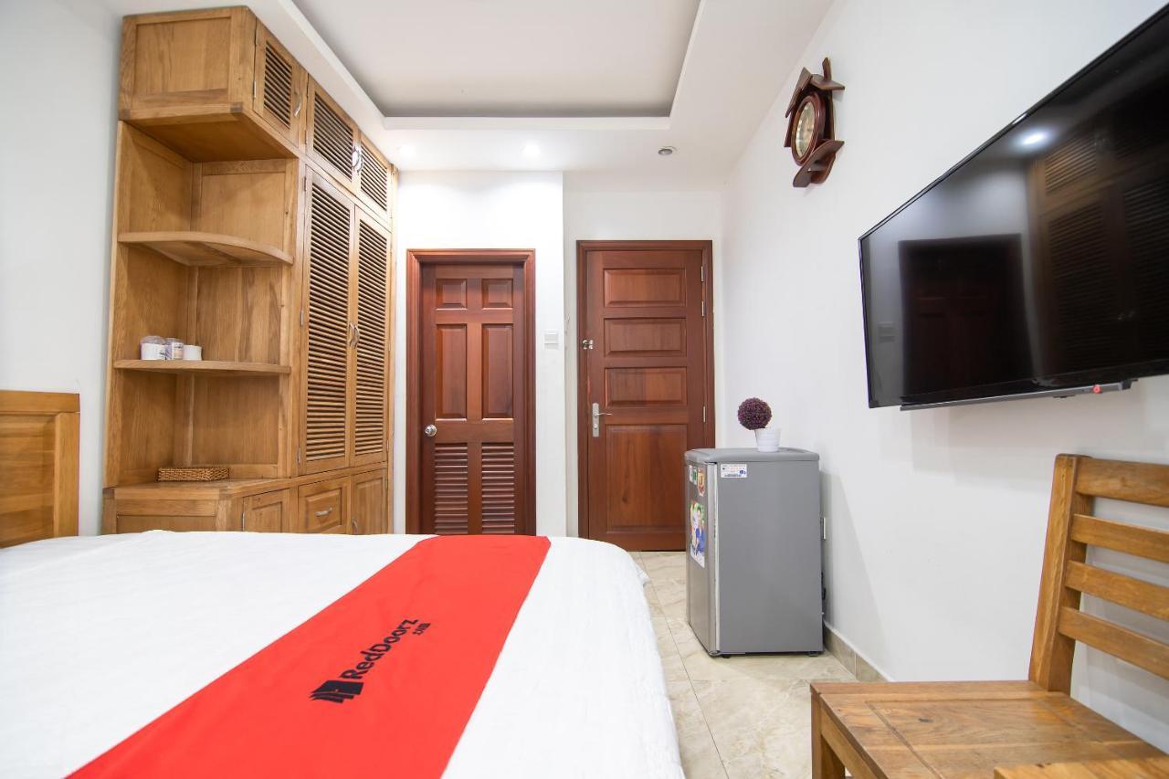 Reddoorz Plus New Sun Hotel مدينة هوشي منه المظهر الخارجي الصورة