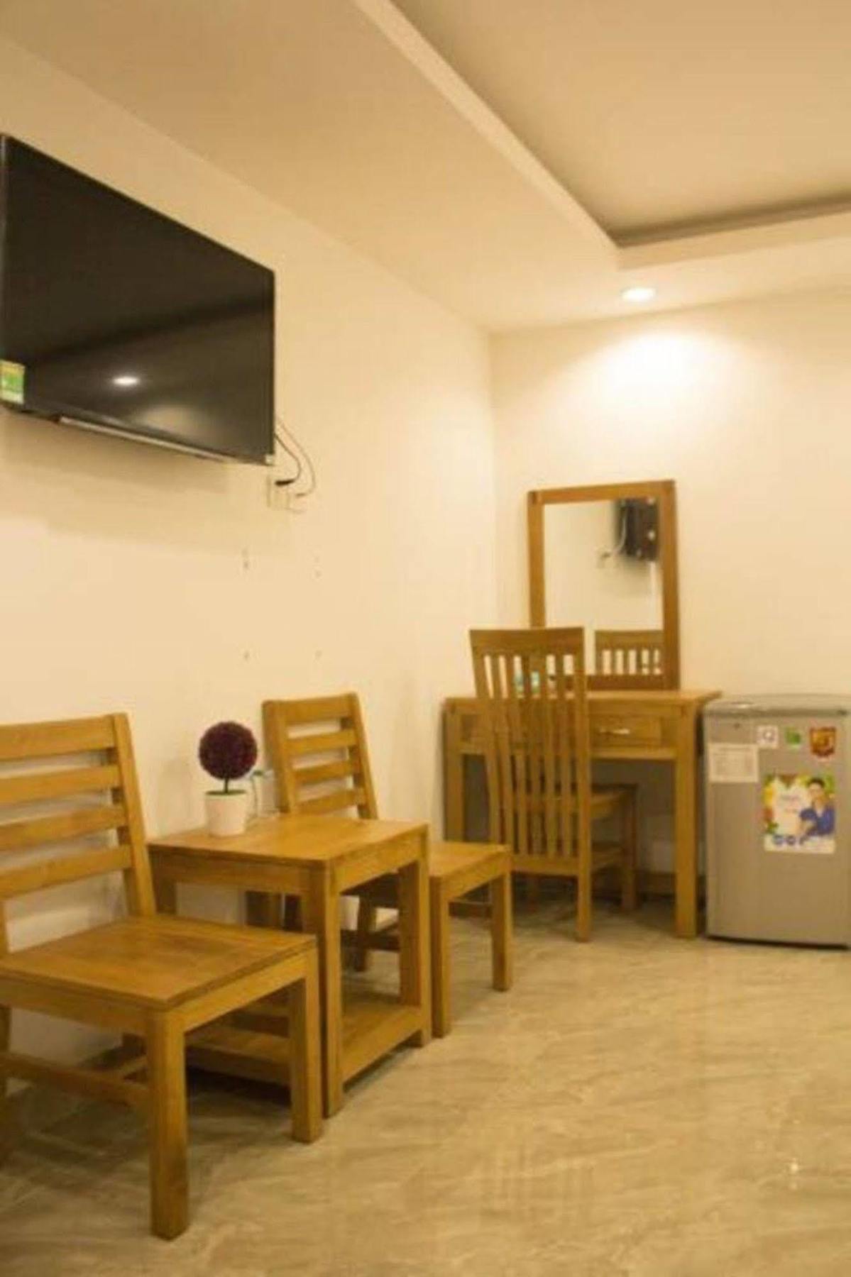 Reddoorz Plus New Sun Hotel مدينة هوشي منه المظهر الخارجي الصورة