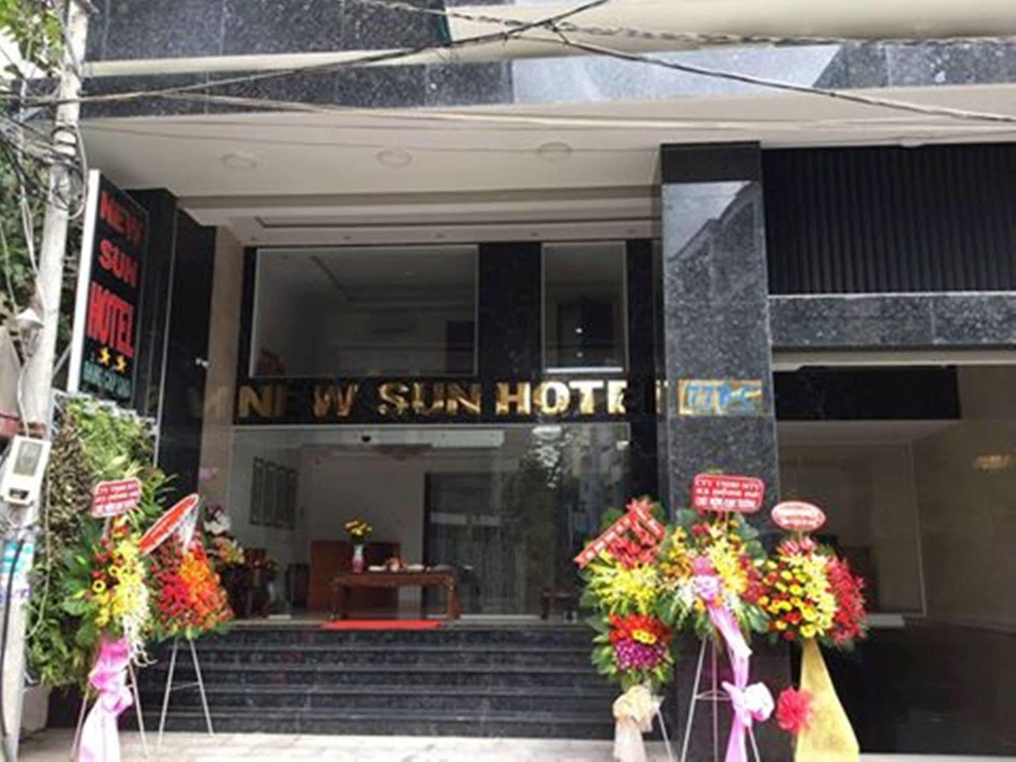 Reddoorz Plus New Sun Hotel مدينة هوشي منه المظهر الخارجي الصورة